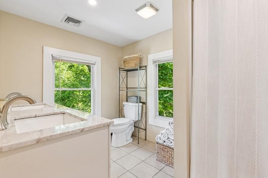Bathroom, Interior, Recessed Lighting