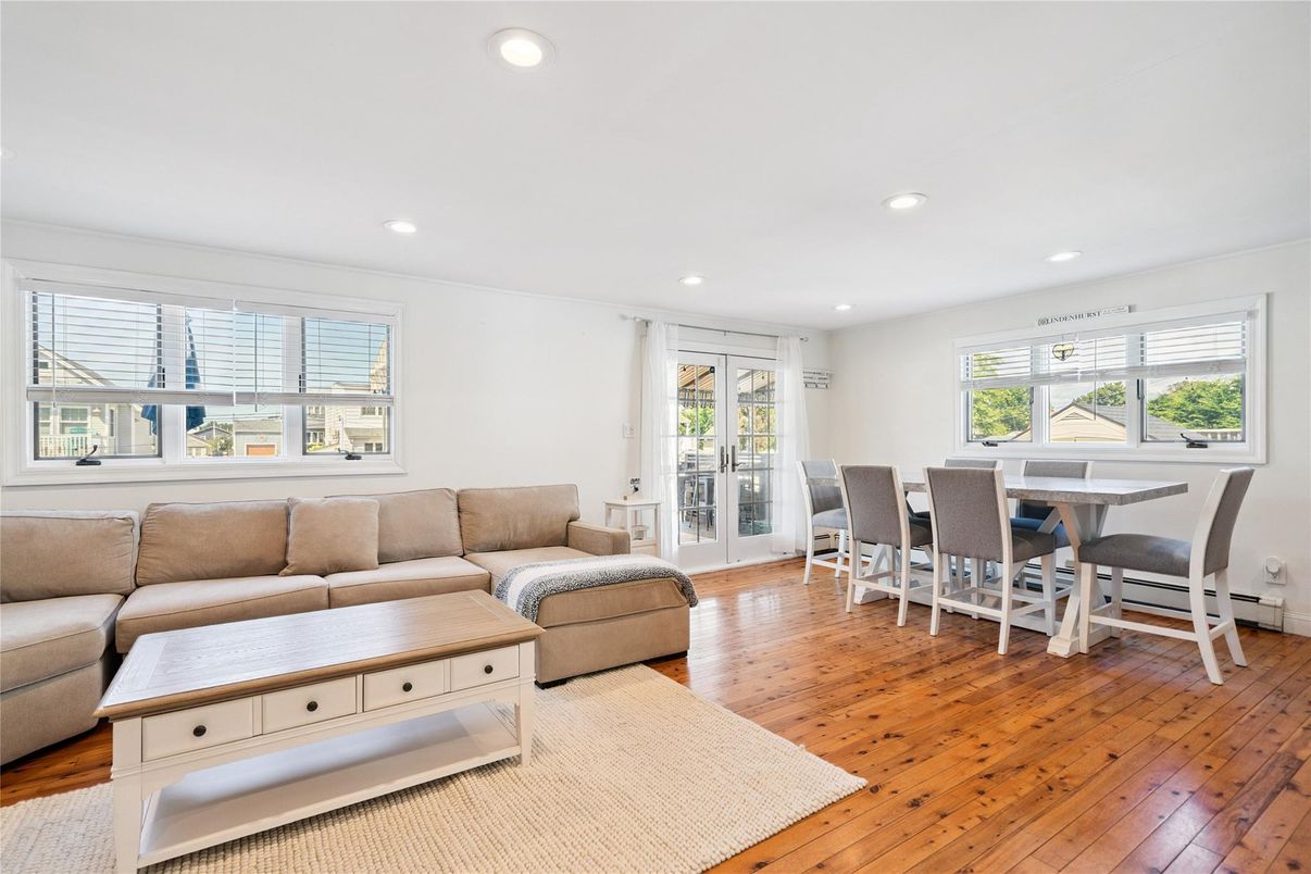 Dining room, Interior, Living room, Recessed Lighting, Wood Texture Flooring