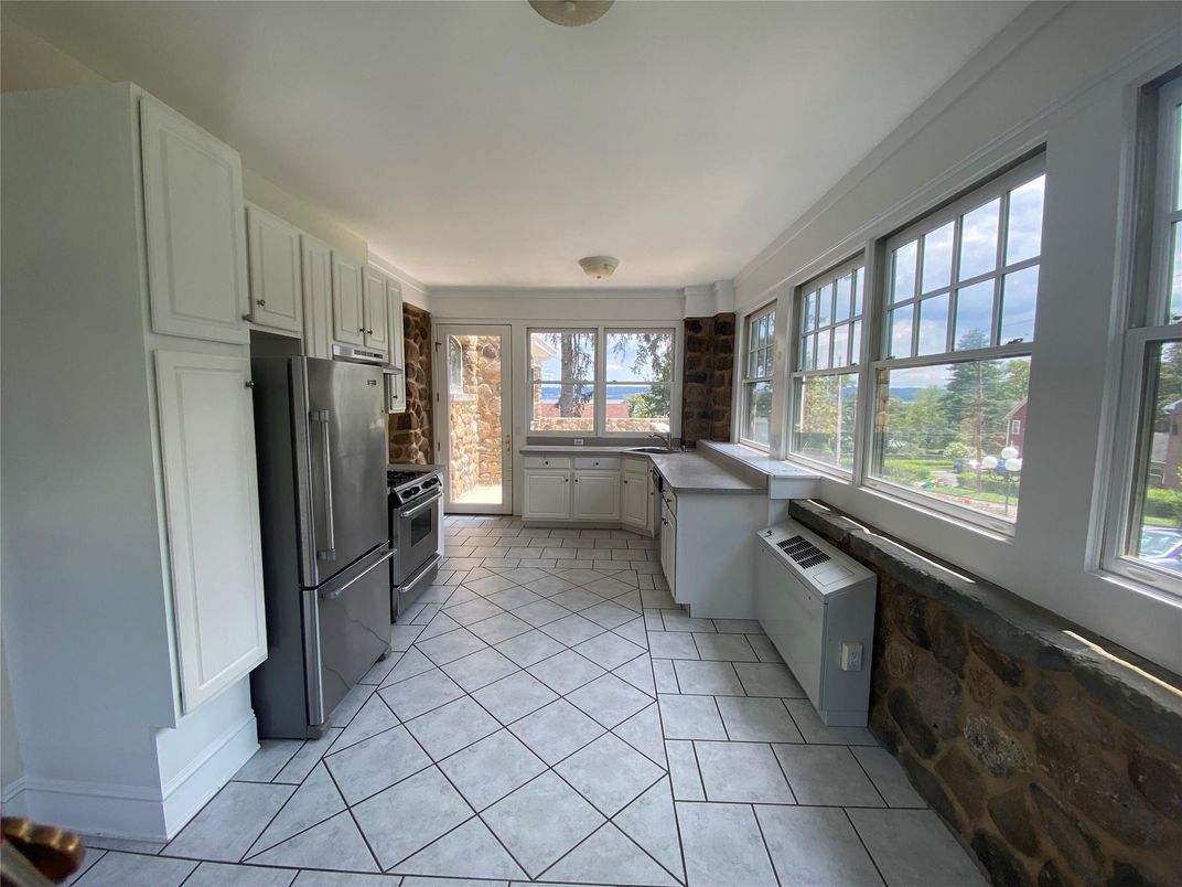 Interior, Kitchen, Stainless Steel Appliances