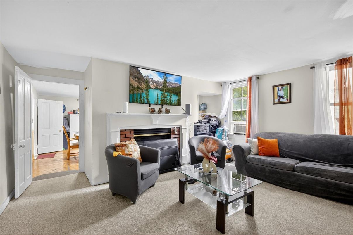 Fireplace, Interior, Living room