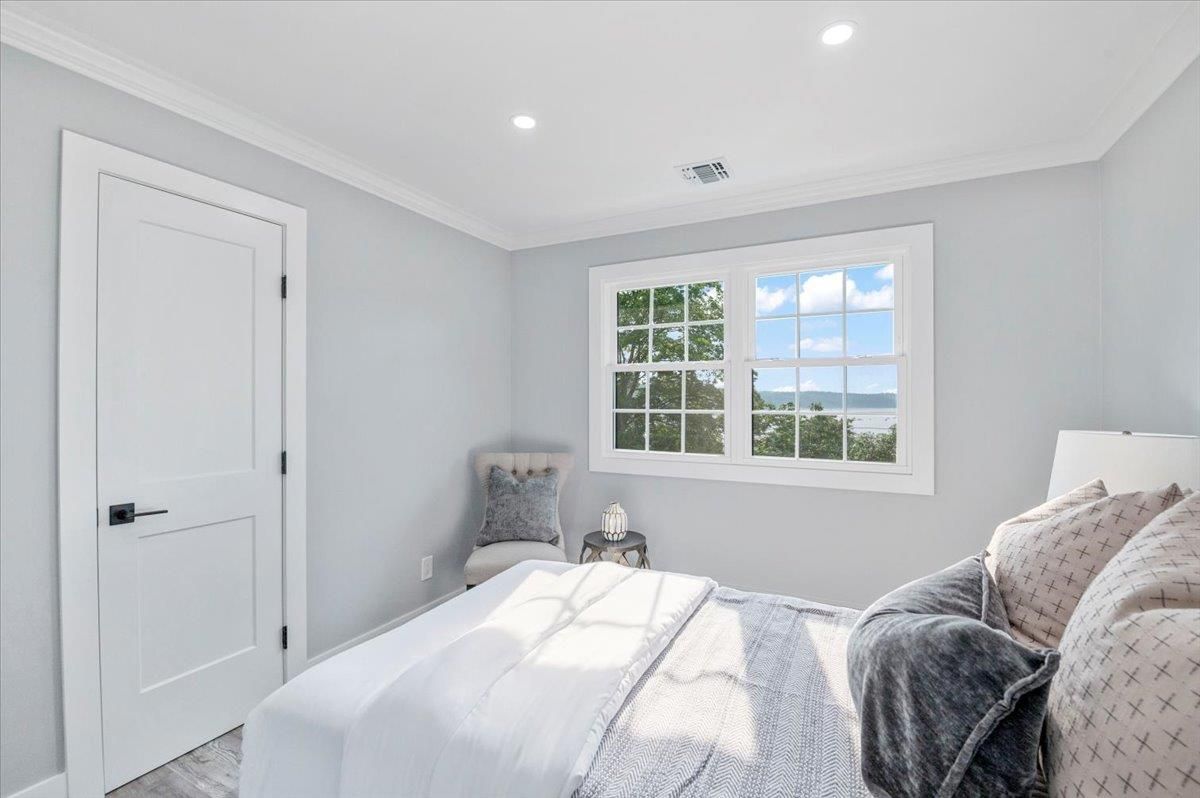 Bedroom, Interior, Recessed Lighting, Water, Wood Texture Flooring