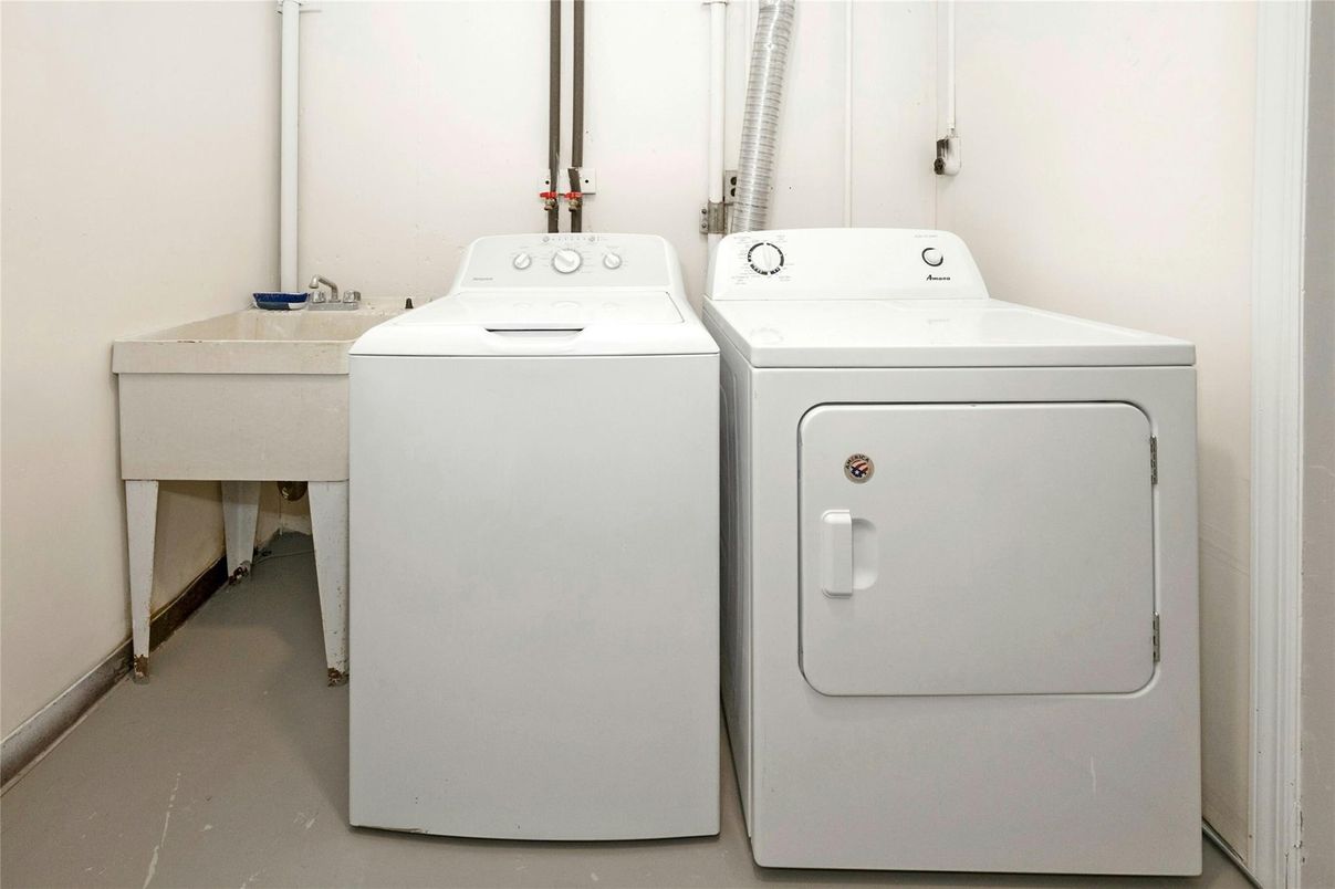 Interior, Utility Closets, Washer