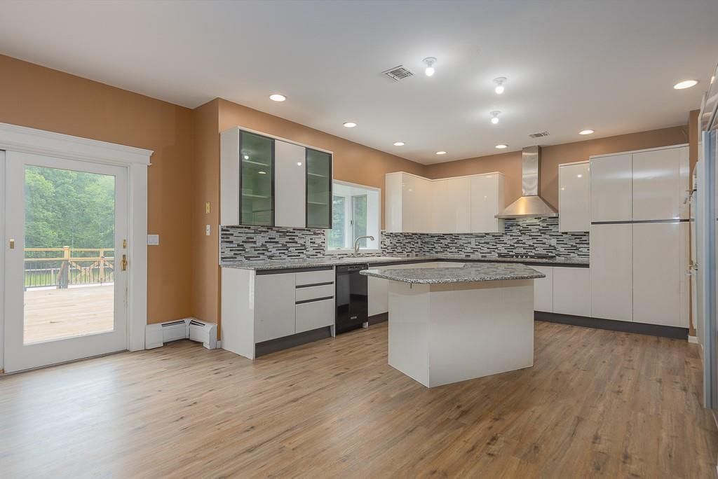 Interior, Kitchen, Recessed Lighting, Wood Texture Flooring