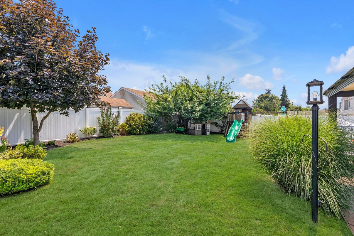 Backyard, Exterior, Playground