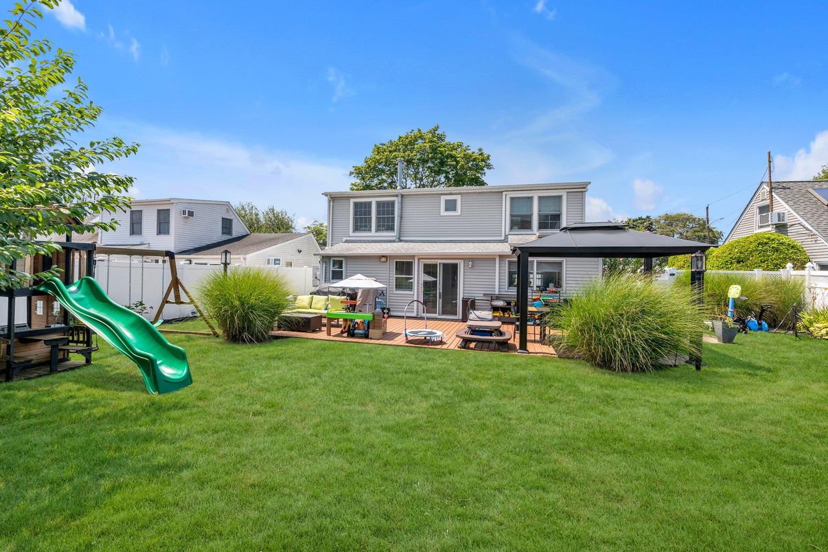 Backyard, Exterior, Playground