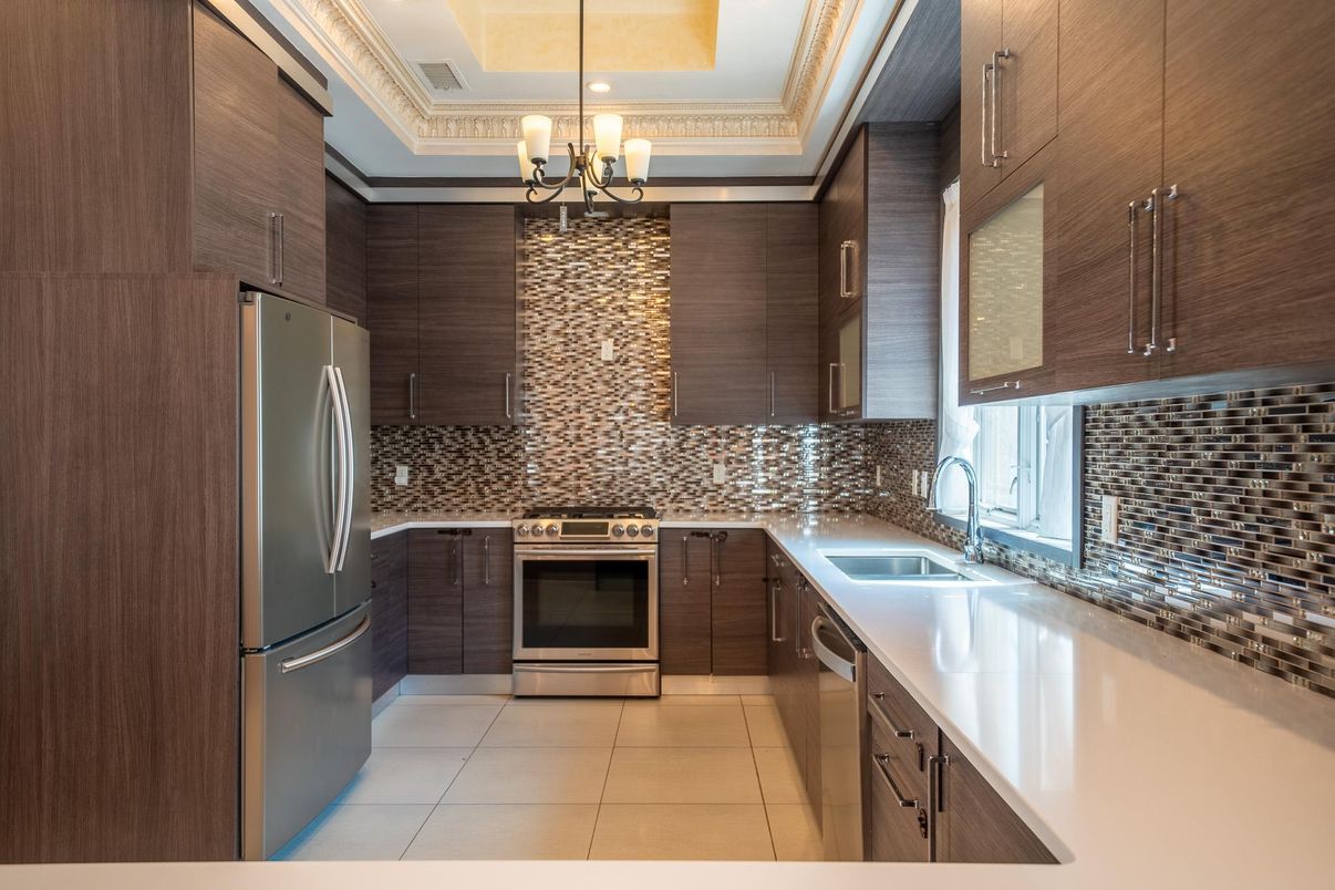 Chandelier, Interior, Kitchen, Pendant Lights, Stainless Steel Appliances