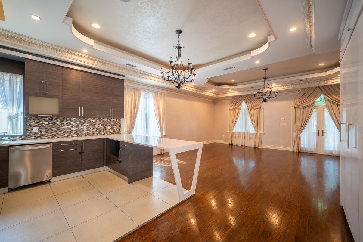 Chandelier, Interior, Kitchen, Pendant Lights, Recessed Lighting, Stainless Steel Appliances, Wood Texture Flooring
