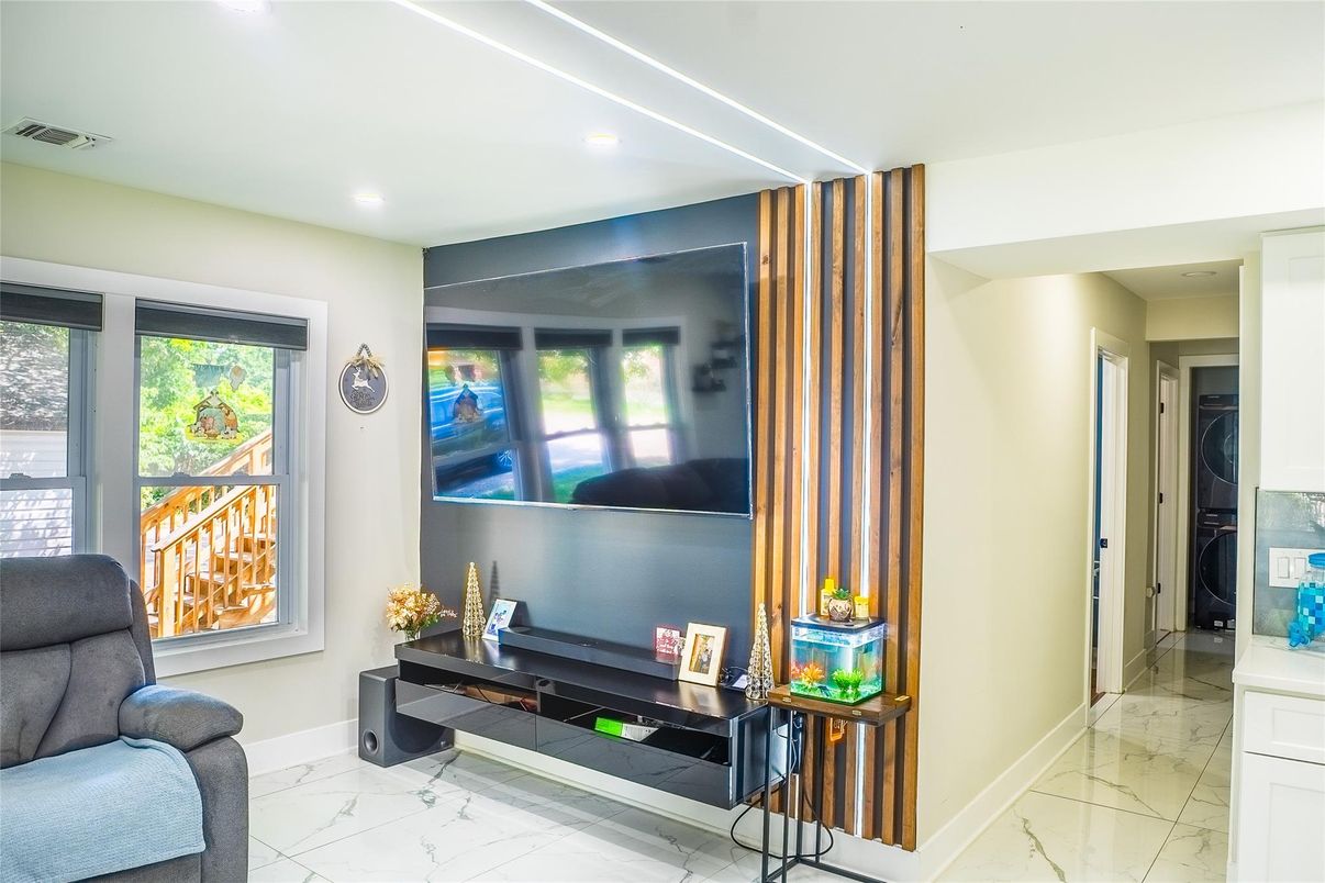 Interior, Marble, Recessed Lighting