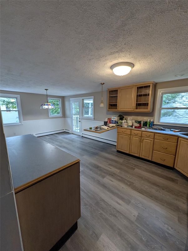 Interior, Kitchen, Pendant Lights, Wood Texture Flooring