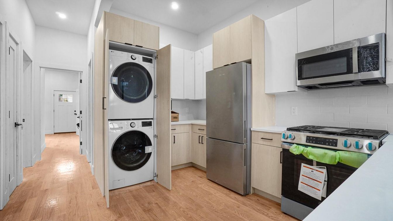 Interior, Kitchen, Recessed Lighting, Utility Closets, Washer, Wood Texture Flooring