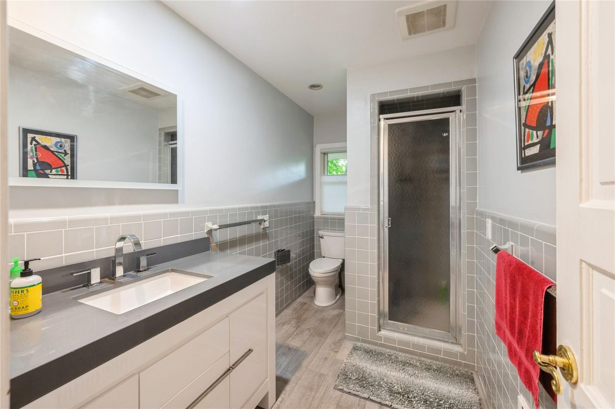 Bathroom, Interior, Wood Texture Flooring