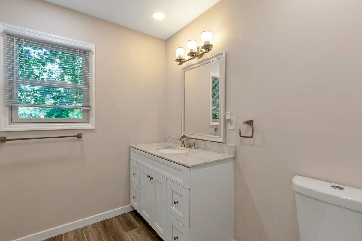 Bathroom, Interior, Recessed Lighting, Wood Texture Flooring