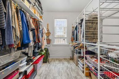 Interior, Walk-in Closets, Wood Texture Flooring