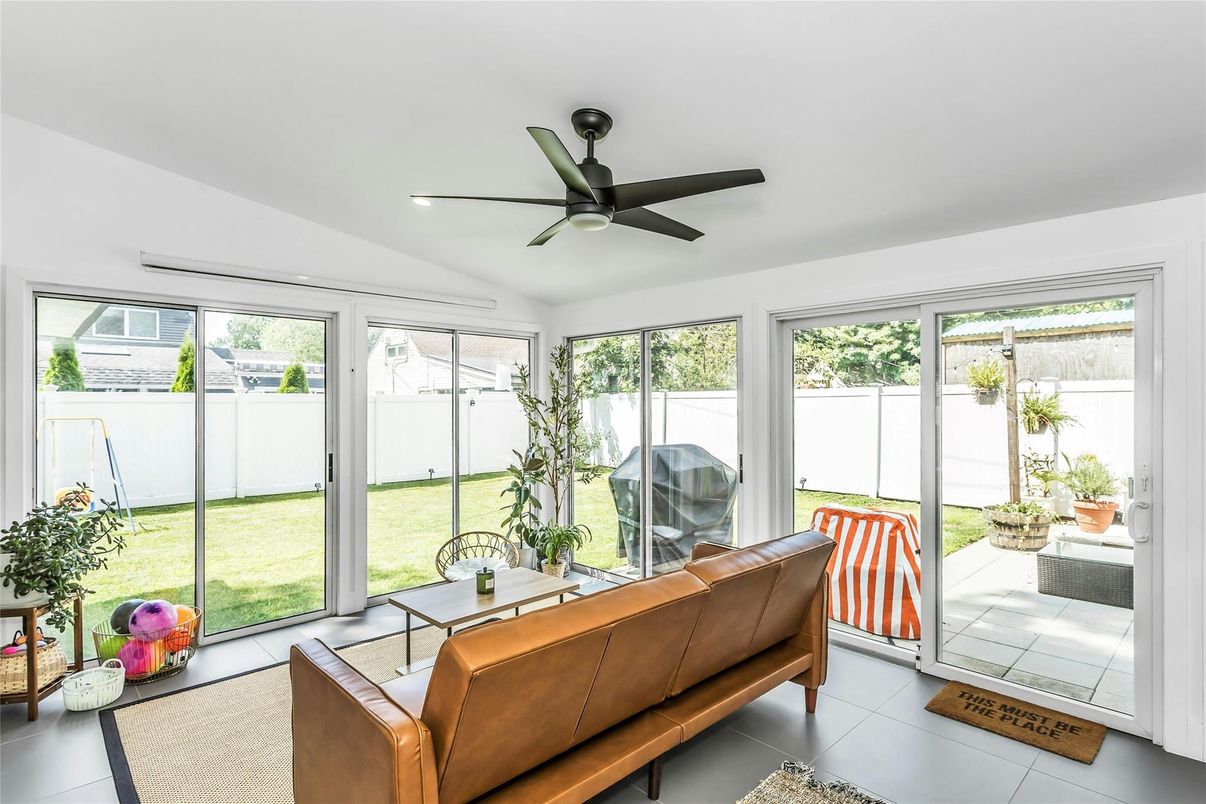 Interior, Recessed Lighting, Sun Room