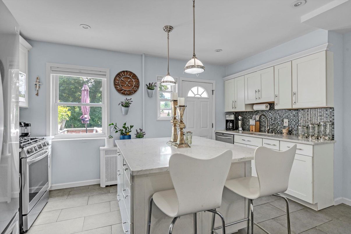 Interior, Kitchen, Pendant Lights, Recessed Lighting