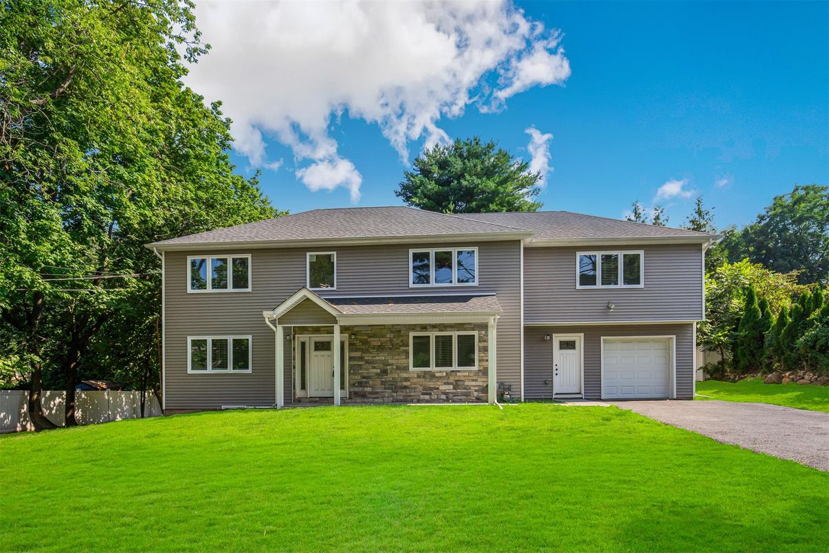 Attached, Exterior, Facade, Raised Ranch