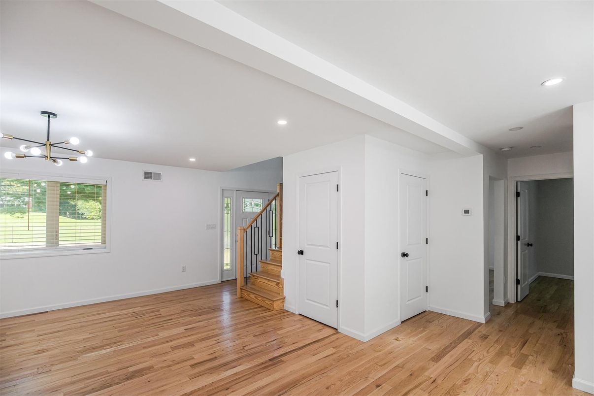 Empty room, Interior, Pendant Lights, Recessed Lighting, Wood Texture Flooring