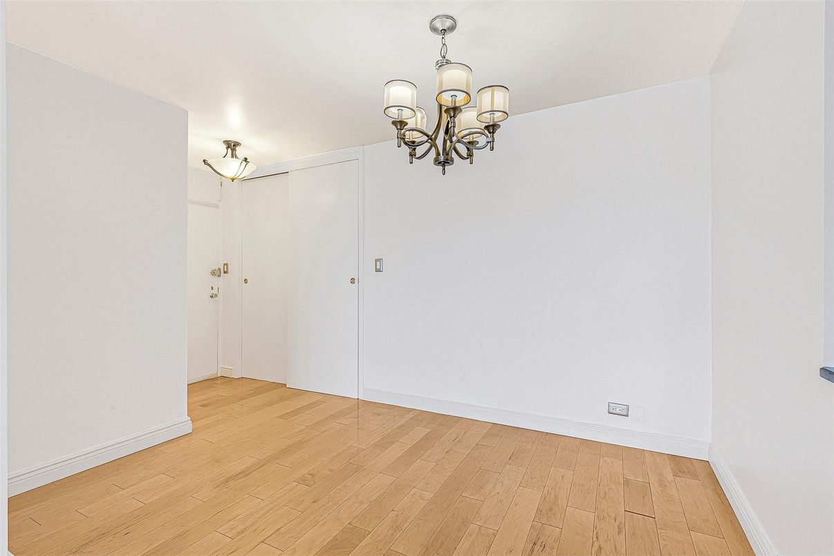 Chandelier, Empty room, Interior, Wood Texture Flooring