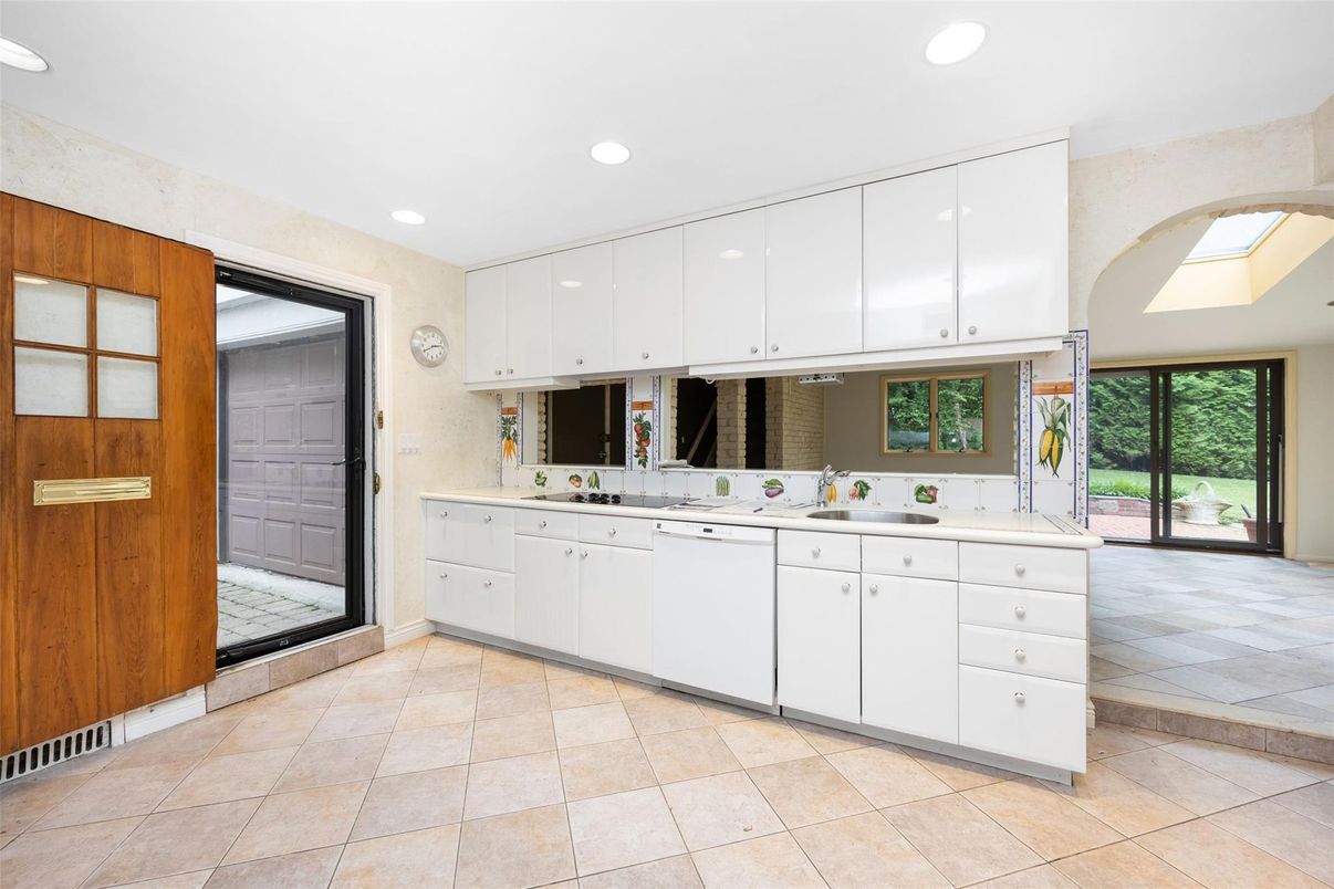 Interior, Kitchen, Recessed Lighting