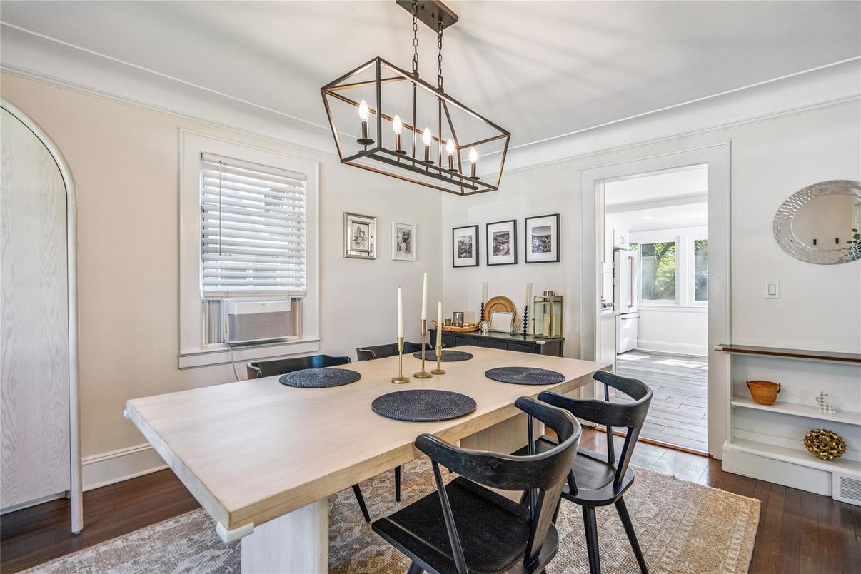 Chandelier, Dining room, Interior, Pendant Lights, Wood Texture Flooring