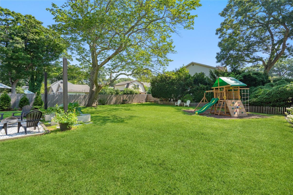 Backyard, Exterior, Playground