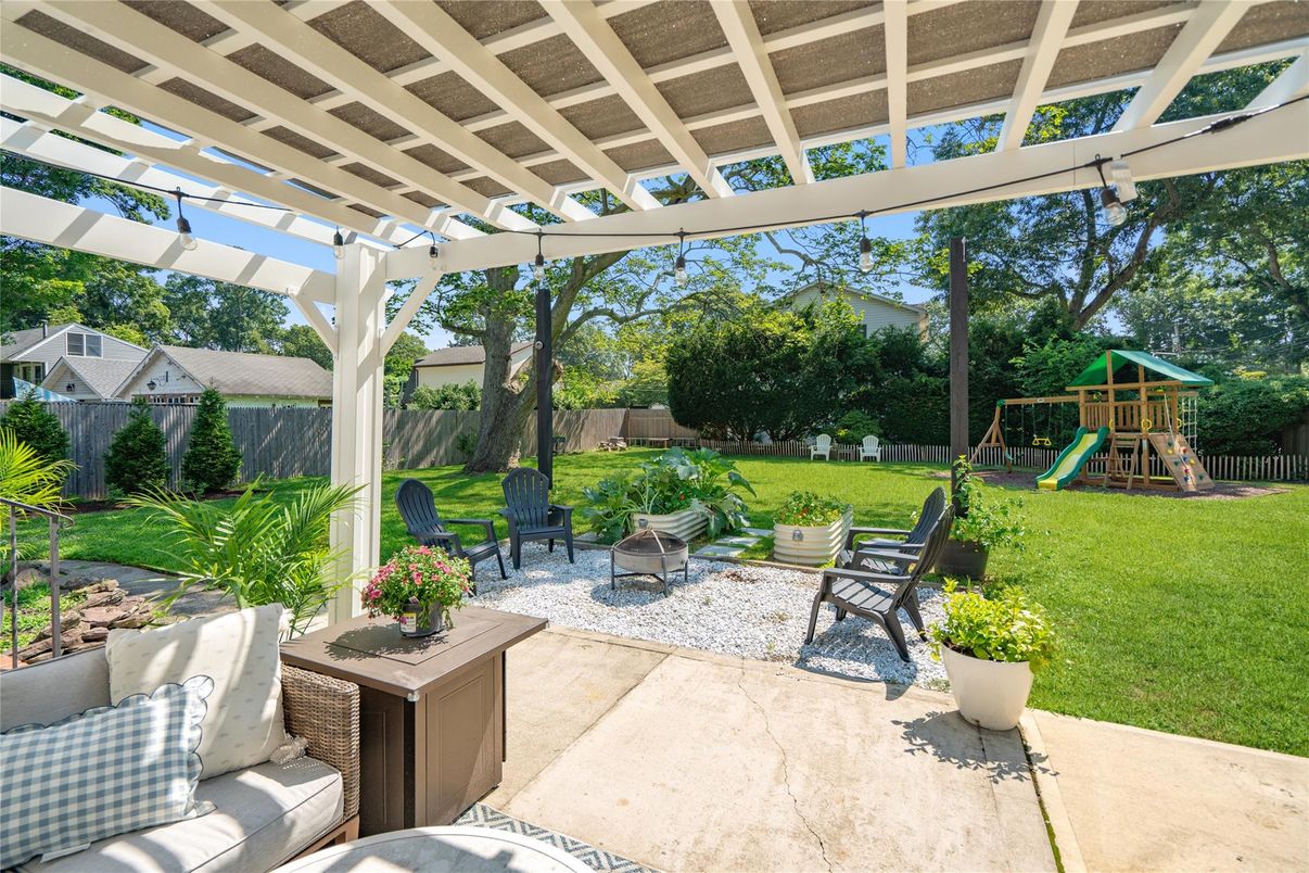 Backyard, Exterior, Playground