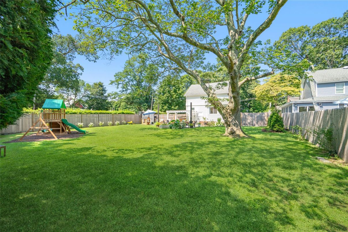 Backyard, Exterior, Playground