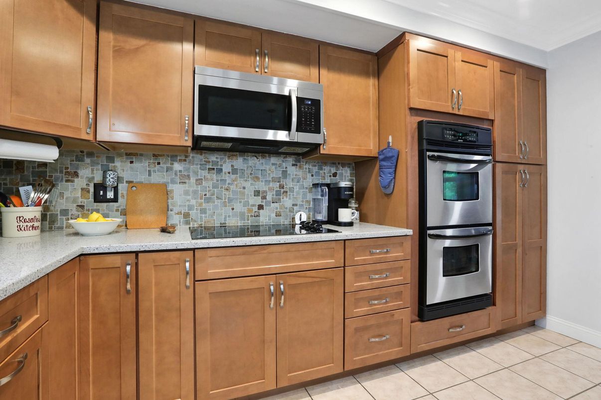 Interior, Kitchen, Stainless Steel Appliances