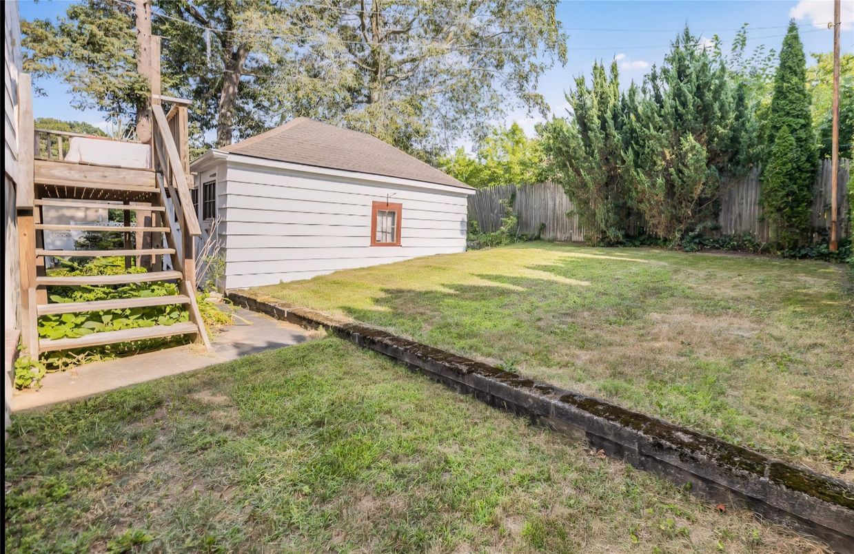 Backyard, Detached Garage, Exterior