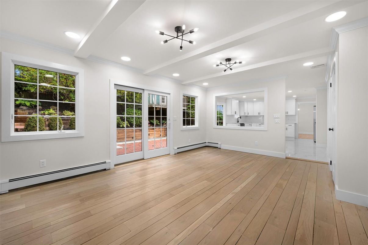 Empty room, Interior, Recessed Lighting, Wood Texture Flooring