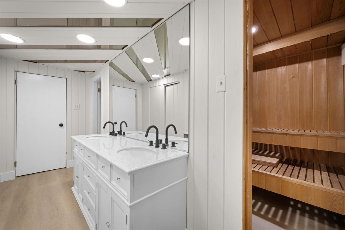 Bathroom, Dual Sink Vanities, Interior, Recessed Lighting, Sauna Room