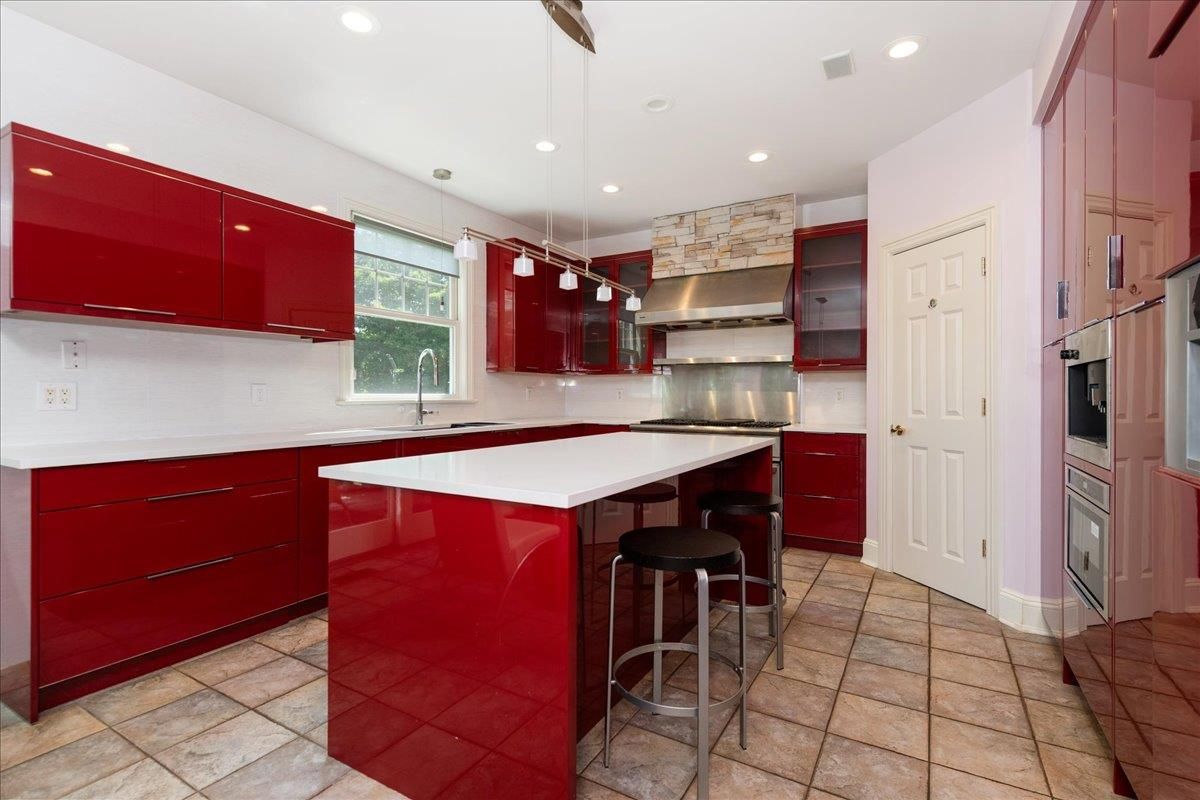 Interior, Kitchen, Pendant Lights, Recessed Lighting, Stainless Steel Appliances