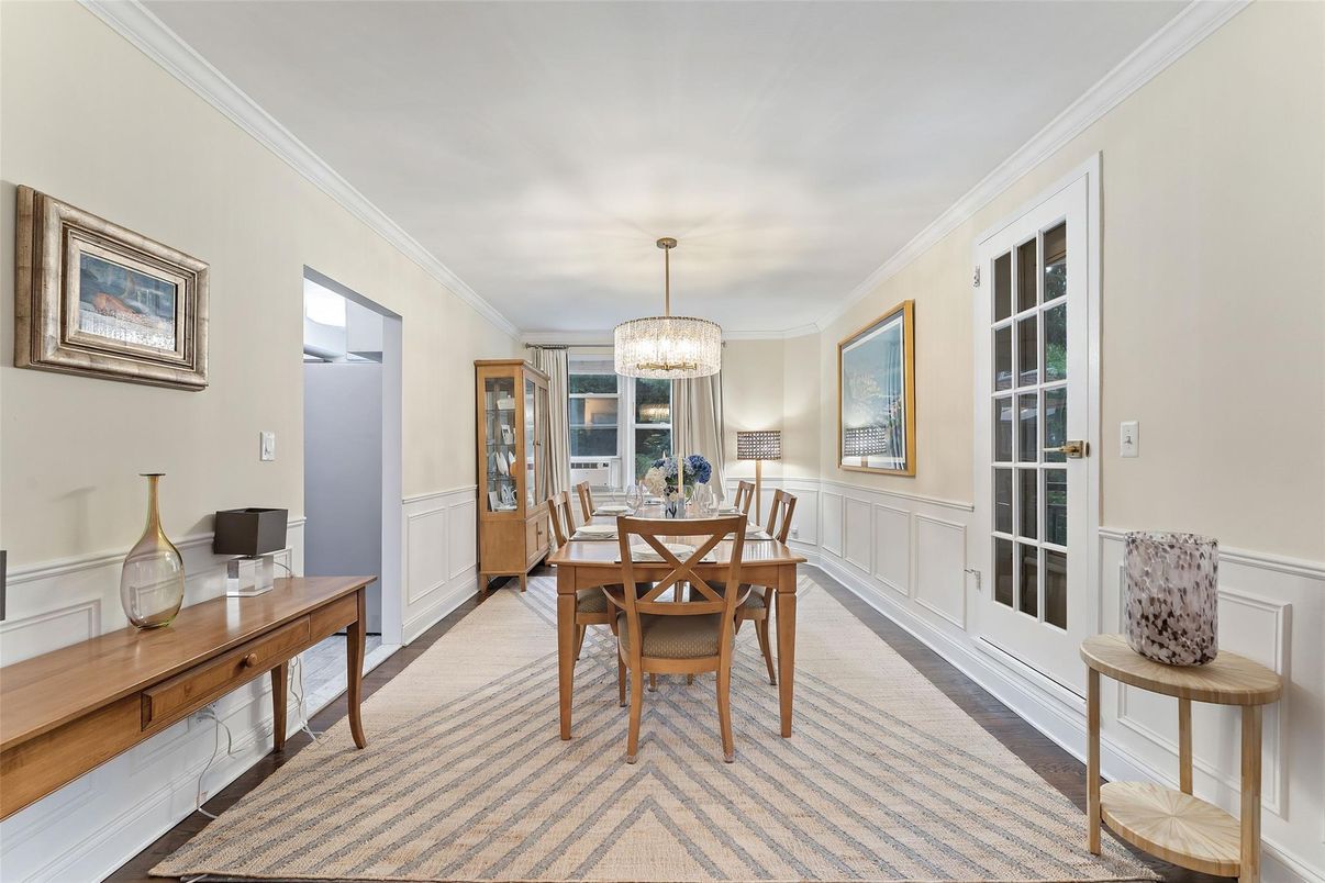 Chandelier, Dining room, Interior