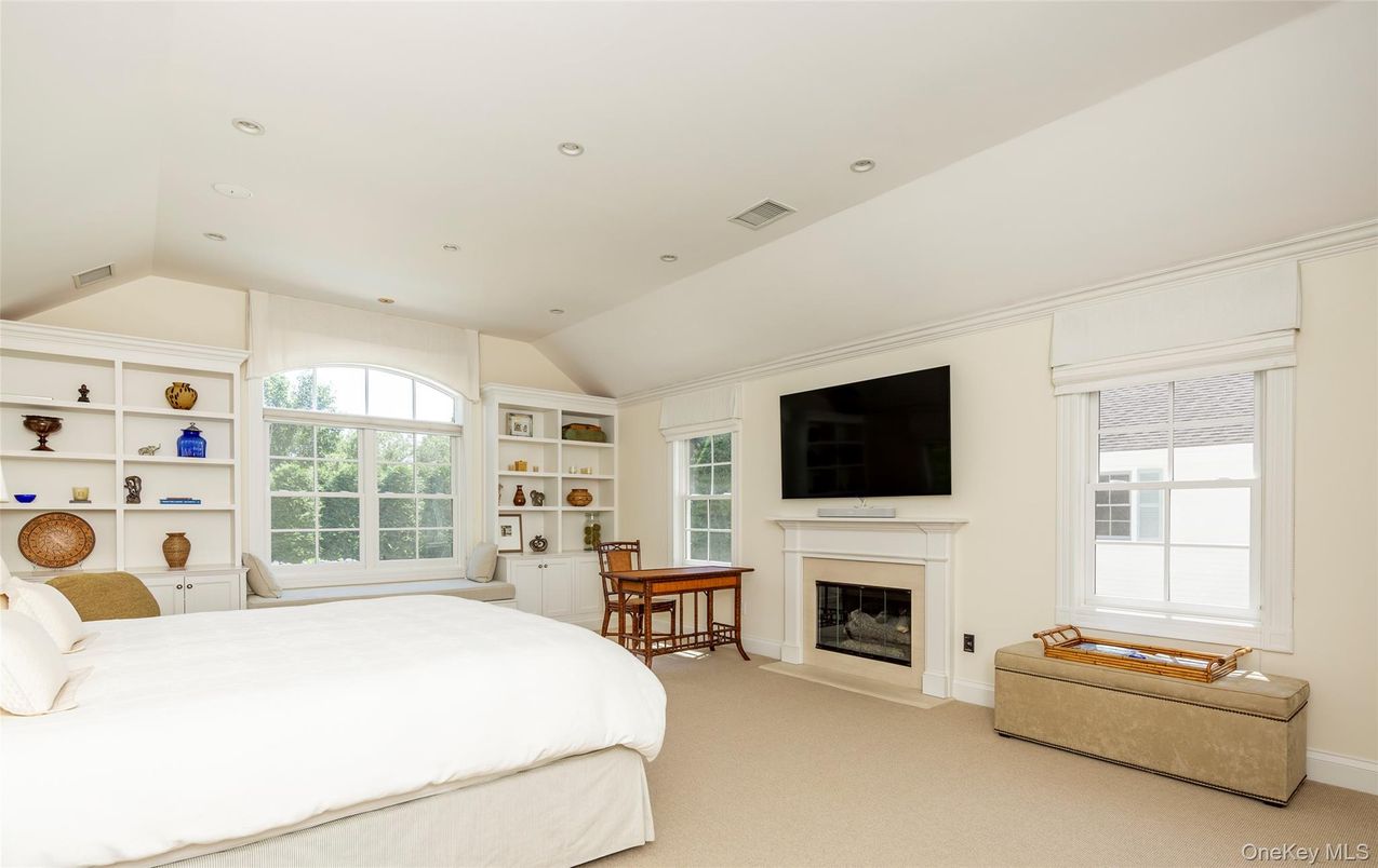 Bedroom, Fireplace, Interior, Recessed Lighting