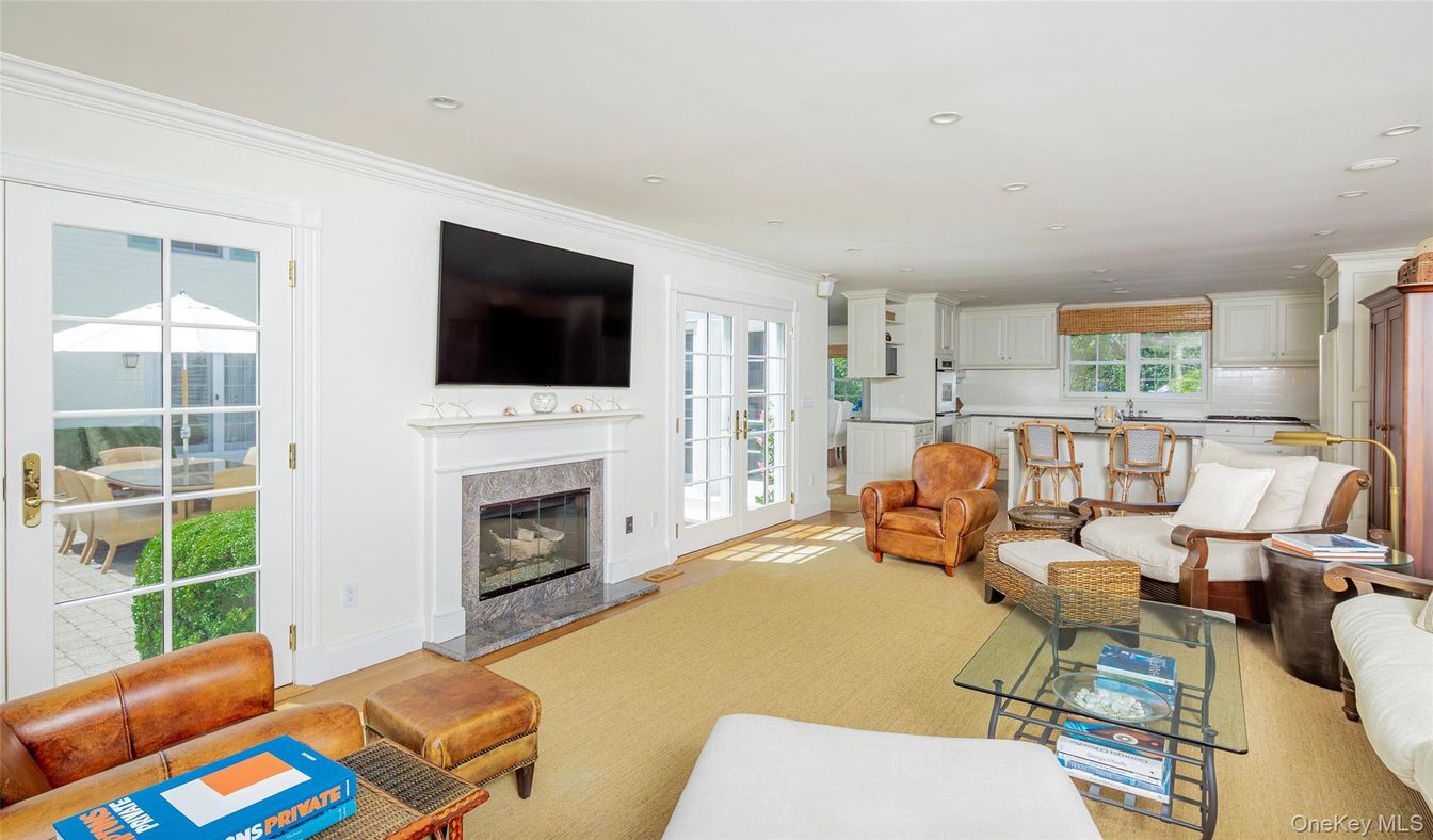 Fireplace, Interior, Kitchen, Living room, Recessed Lighting