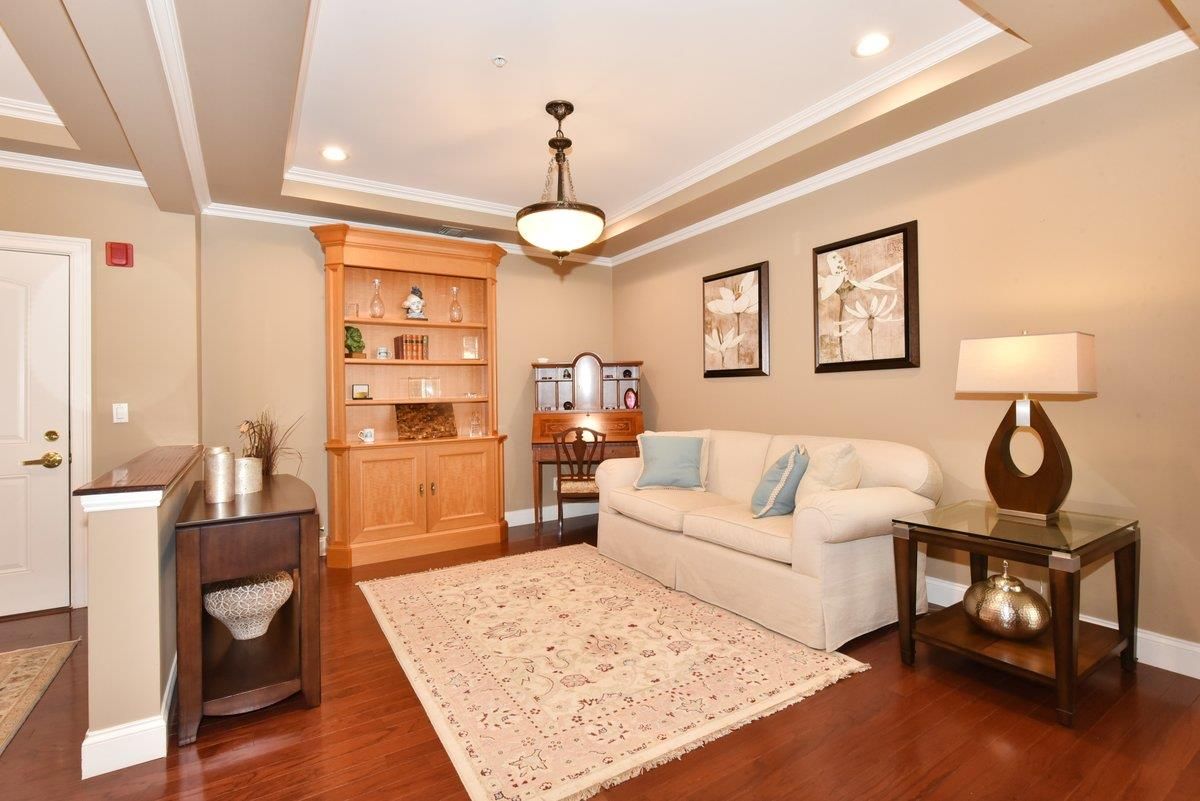 Interior, Living room, Pendant Lights, Recessed Lighting, Wood Texture Flooring