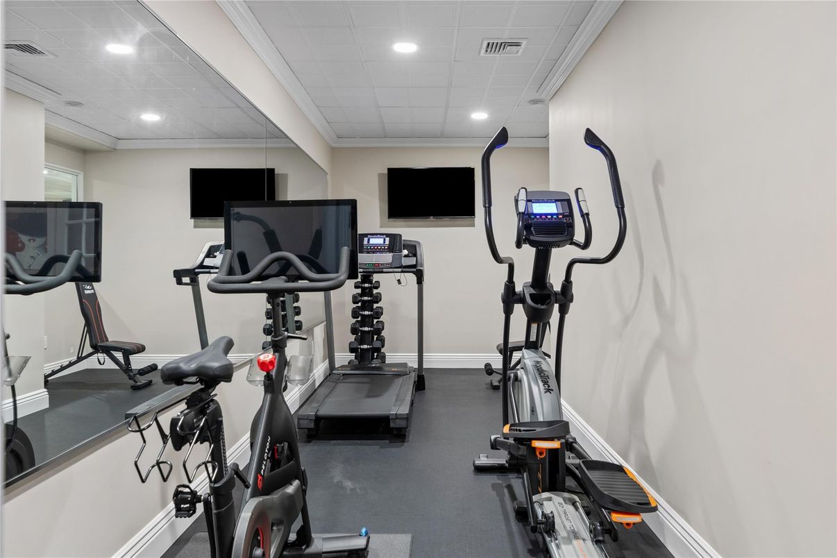 Fitness Equipment, Interior, Recessed Lighting