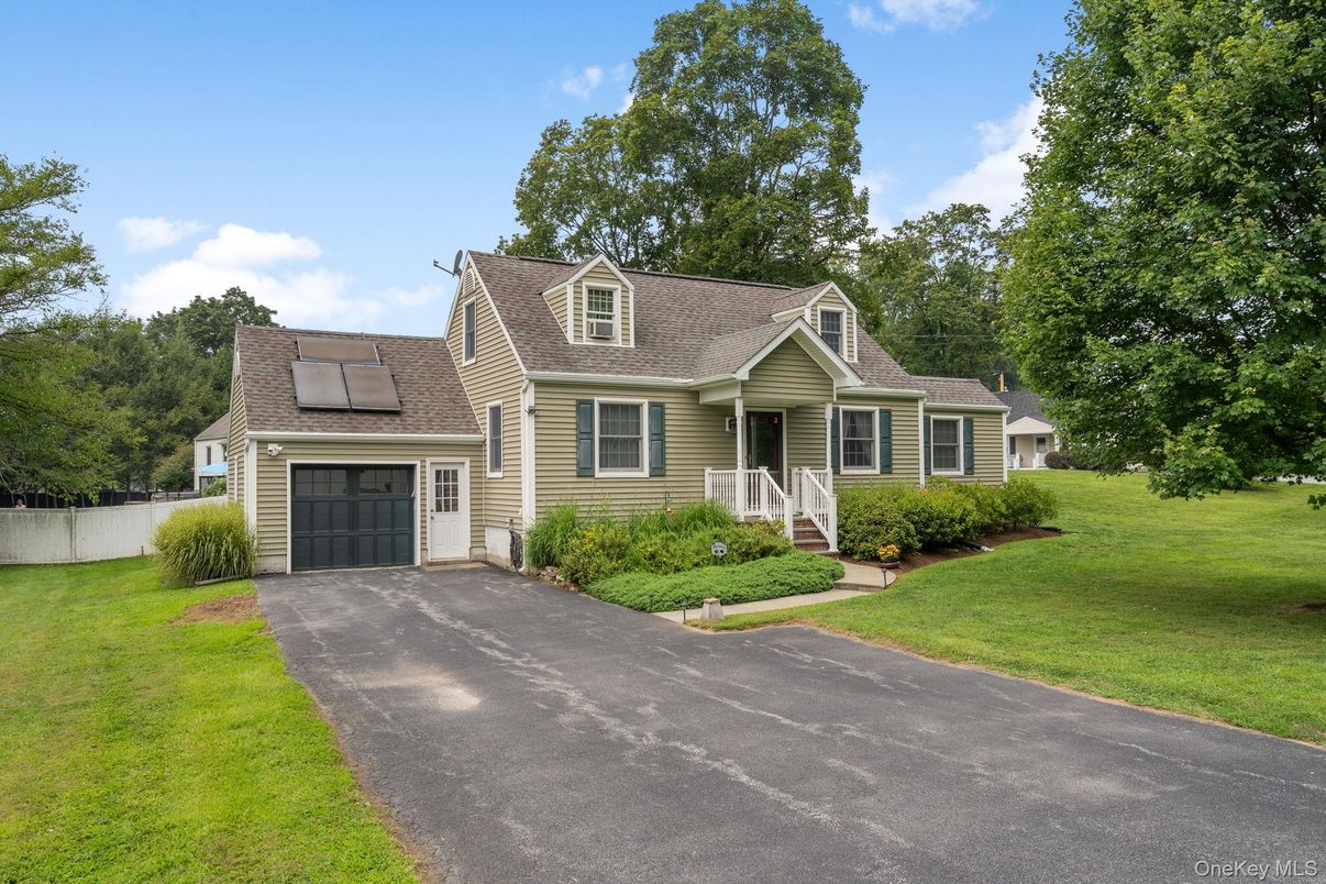 Attached, Exterior, Facade, Solar Panels, Cape Cod