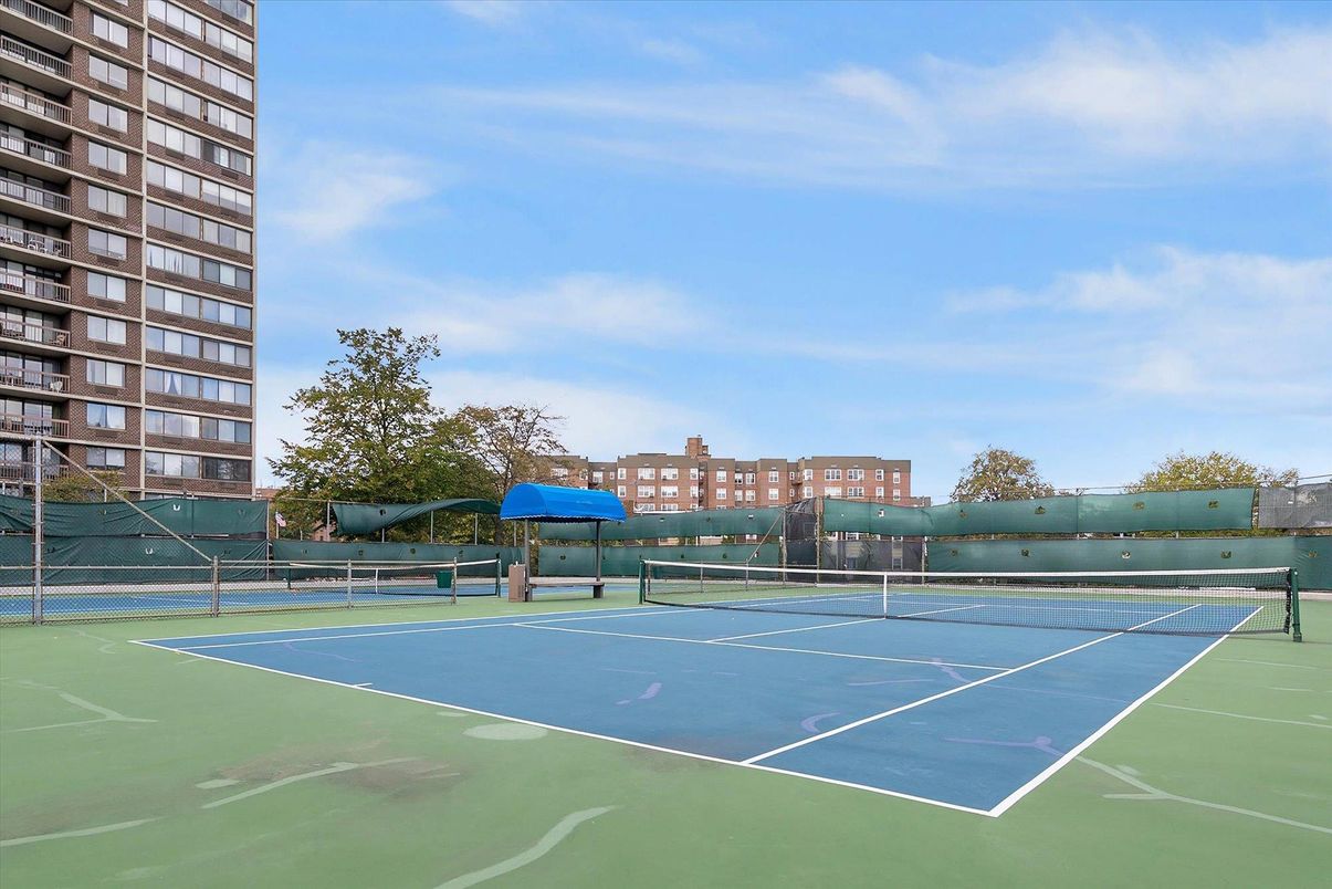 Exterior, Tennis Courts