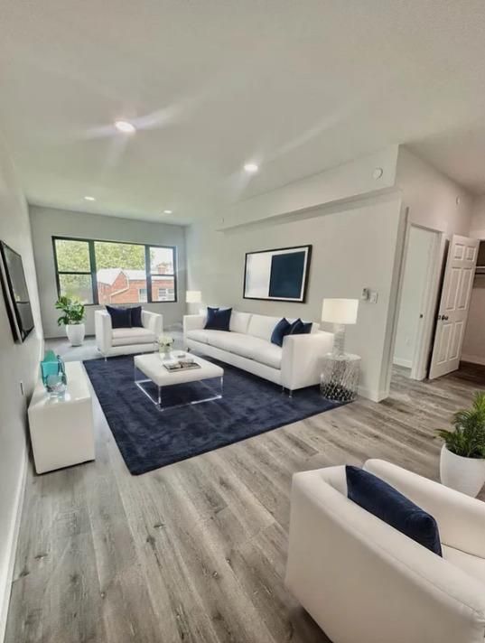Interior, Living room, Recessed Lighting, Wood Texture Flooring