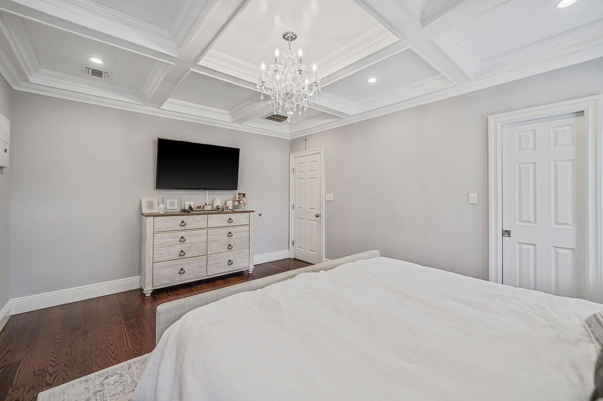 Bedroom, Chandelier, Interior, Recessed Lighting, Wood Texture Flooring