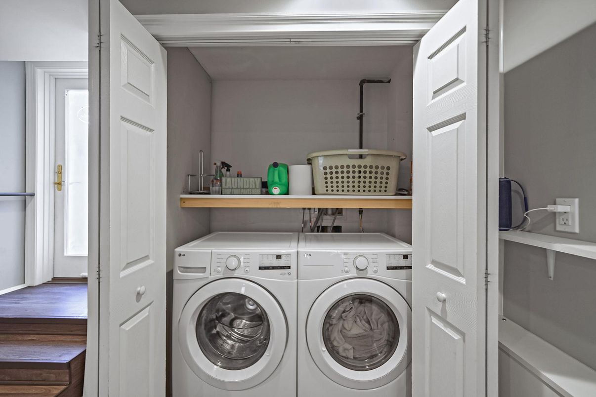 Interior, Utility Closets, Washer