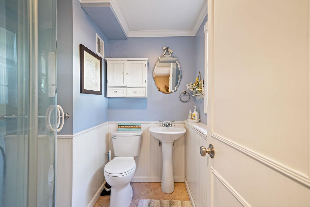 Bathroom, Interior
