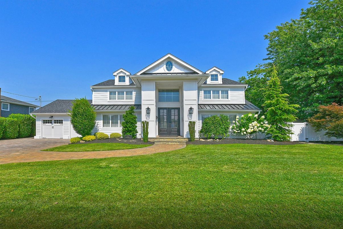Attached, Backyard, Exterior, Facade, Farmhouse