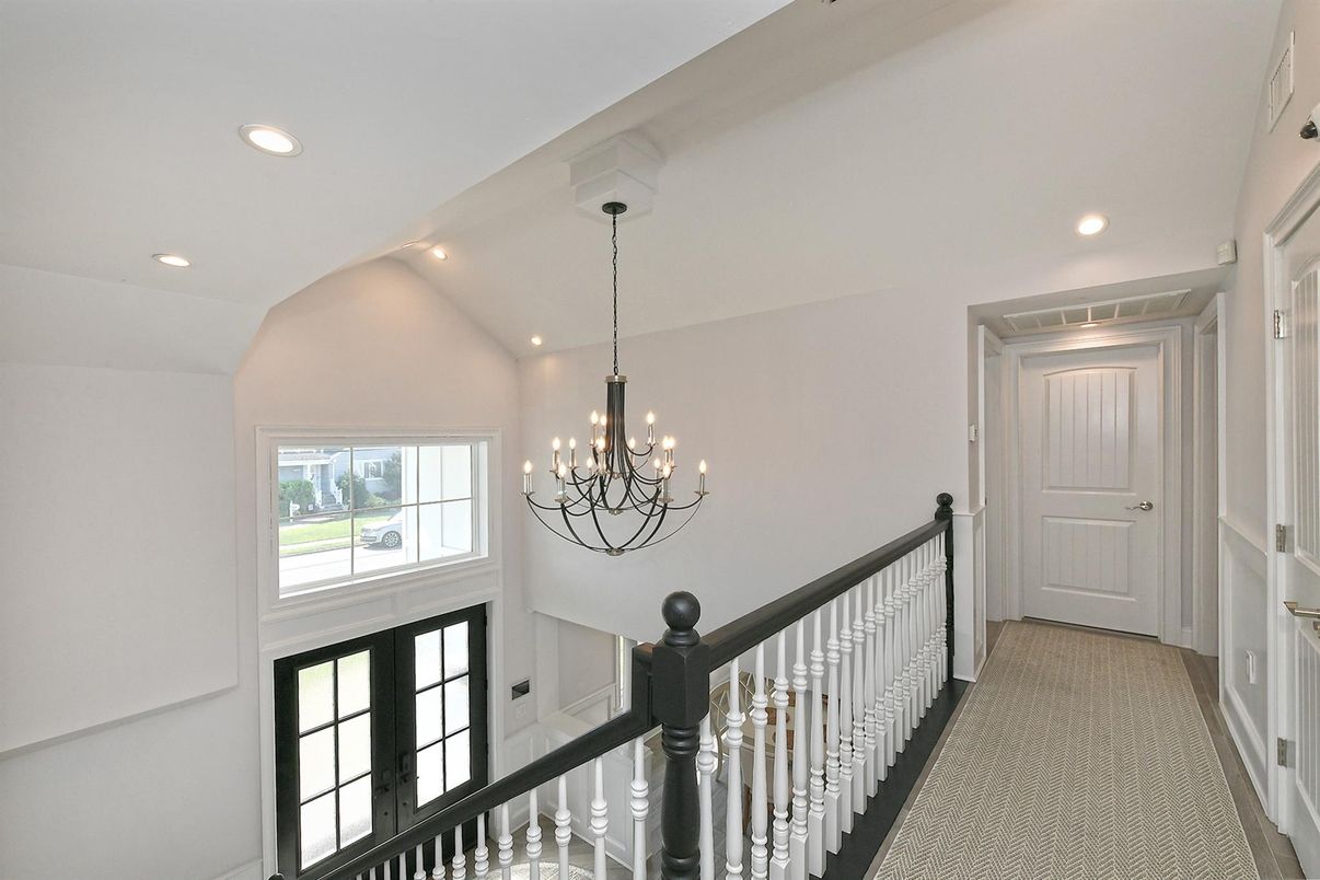 Chandelier, Interior, Recessed Lighting