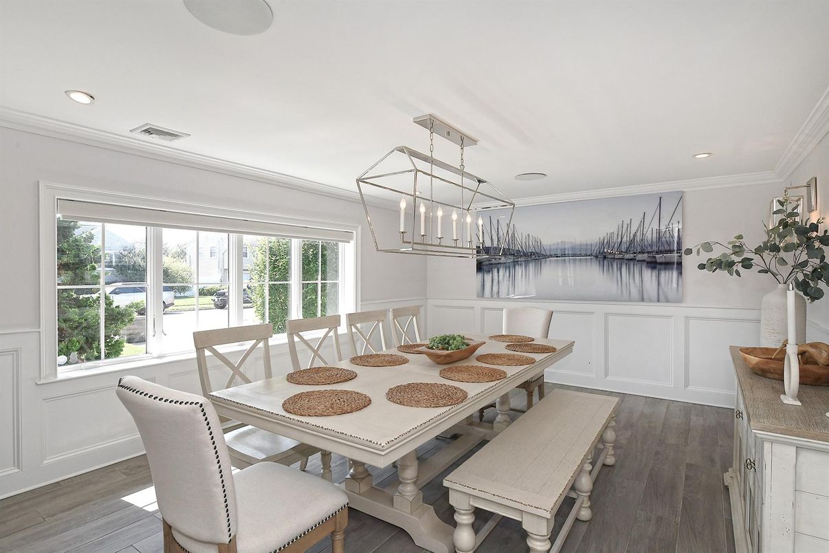 Dining room, Interior, Pendant Lights, Recessed Lighting, Wood Texture Flooring