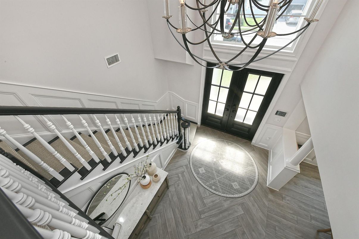 Chandelier, Interior, Wood Texture Flooring