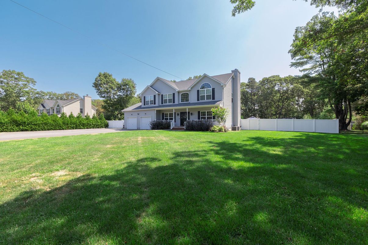 Attached, Backyard, Exterior, Facade, Farmhouse