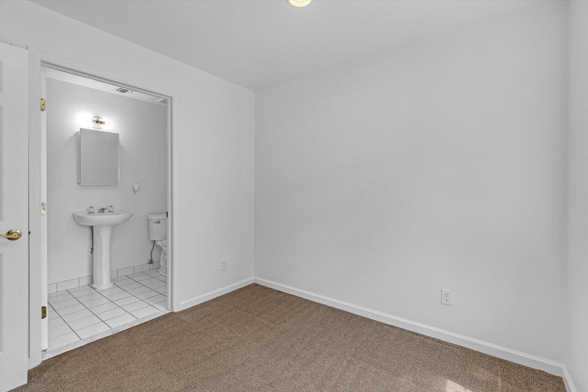 Bathroom, Empty room, Interior, Recessed Lighting