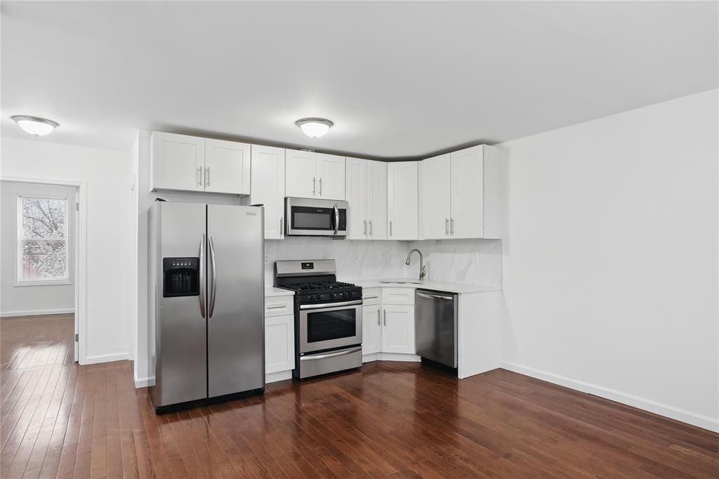 Interior, Kitchen, Stainless Steel Appliances, Wood Texture Flooring